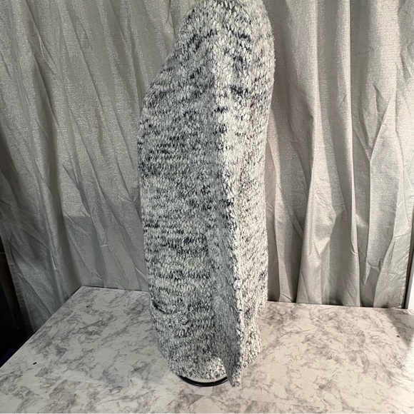 Madison Lilly Sherpa cardigan, Sherpa hoodie, woman’s sweater, size medium - Picture 8 of 16